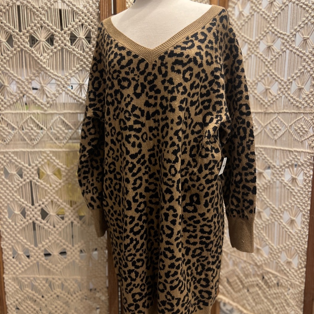 Old Navy NWT Animal Print Long Sleeve Sweater Dress
